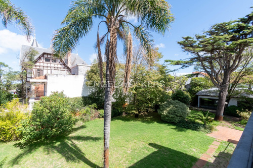 Casa En Alquiler En El Casco Antiguo De Carrasco Para Uso Residencial U Oficinas Id 6360