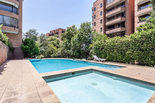 Condominio Exclusivo Con Vista Privilegiada. Buena Ubicación