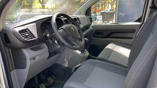 Imagen 13 de 16 de Peugeot Expert 1.6 Hdi Premium