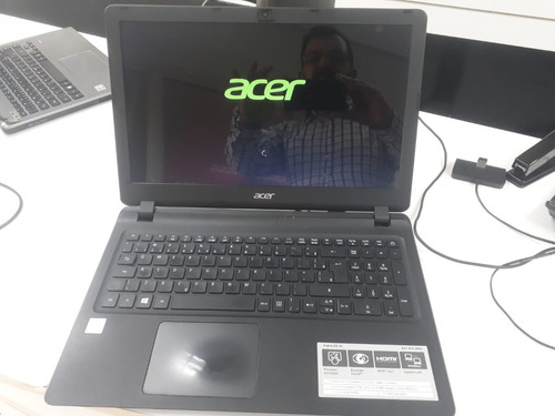 Imagem 1 de 5 de Notebook Acer Es1-572-3562