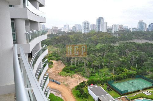 Imagen 15 de 30 de Lindisimo Edificio Con Todos Los Servicios