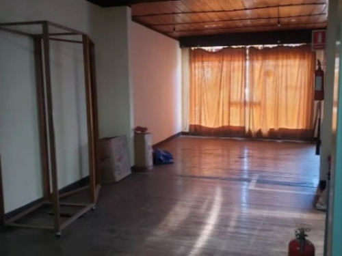 Imagen 3 de 8 de Local Comercial. Venta. Buceo. Superficie Total De 420m2
