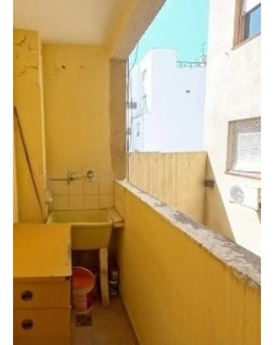 Venta Departamento De 2 Amb. Zona Comercial Apto Credito