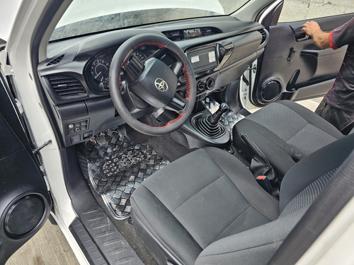 Toyota Hilux 2.7 Chasis Cabina Mt