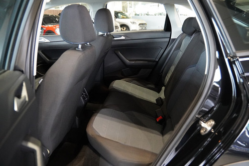 Volkswagen Nivus 1.0 200 TSI TOTAL FLEX COMFORTLINE AUTOMÁTICO