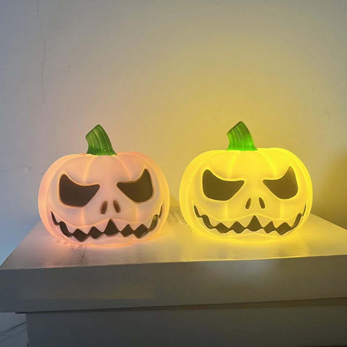 El Escritorio De La Luz De La Calabaza De Halloween Del Led