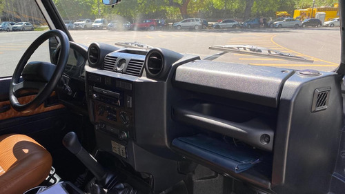 Land Rover Defender 2.4 Sw 110 7s