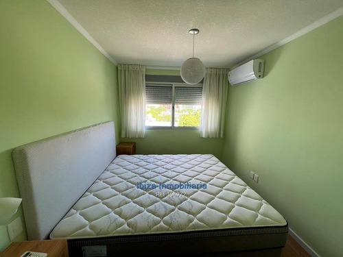 Imagen 14 de 15 de Pocitos Venta Apartamento C/ Muelbes 2 Dormitorios.