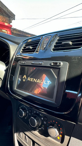 Renault Logan 1.6 16v Zen