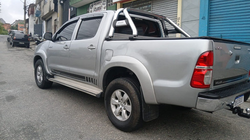 Toyota Hilux 2.7 Srv Cab. Dupla 4x4 Flex Aut. 4p