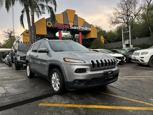 Jeep Cherokee Latitude