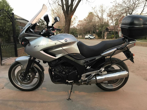 Imagen 10 de 12 de Yamaha 900 Tdm