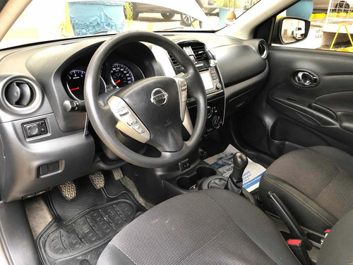 Imagen 8 de 19 de Nissan Versa 2017 1.6 Drive
