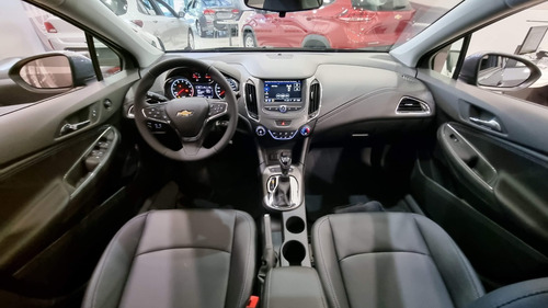 Imagen 16 de 25 de Chevrolet Cruze Lt 5 Puertas Automatico 0km 2022