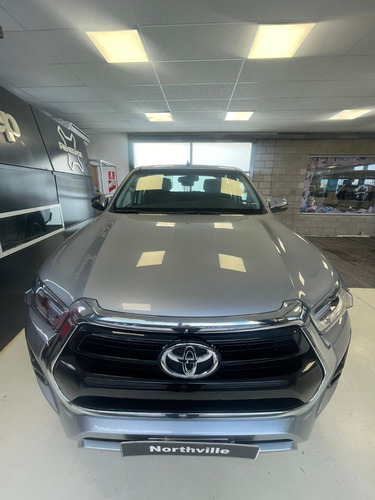 Imagen 15 de 19 de Toyota Hilux Dc 4x4 Srv At6 2.8tdi Gs