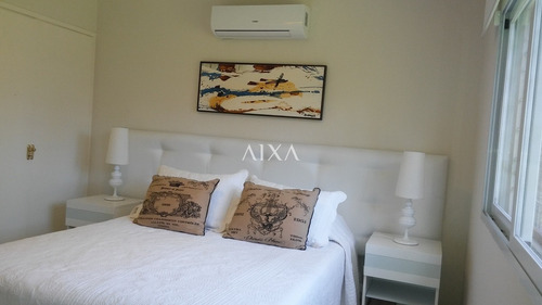 Casa En Punta Del Este, Mansa- Ref: 312