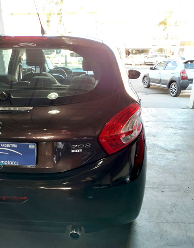 Imagen 11 de 15 de Peugeot 208 Allure 1.6 Touch Con Techo Les Automotores