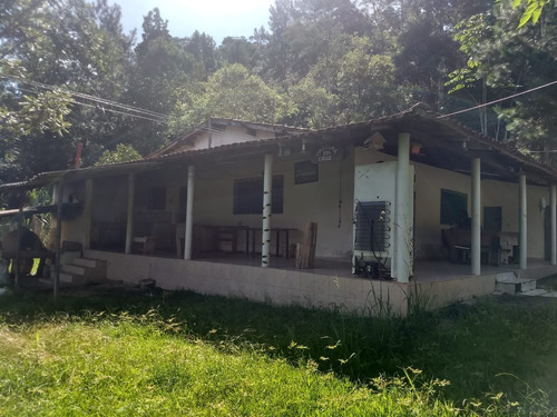 Ibiuna / Linda Characa / Piscina / Oportunidade Única - 04799 - 33707708