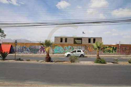 Terreno En Arriendo, Ubicado En Av. Chorrillos