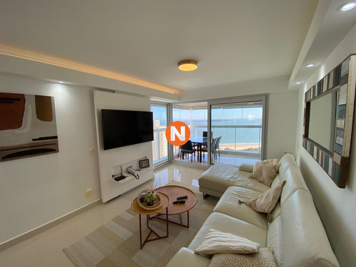 Apartamento De 2 Dormitorios Y 2 Baños En Venta Punta Del Este