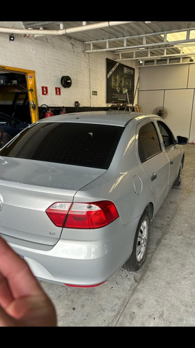 Volkswagen Voyage 1.6 Vht Total Flex 4p
