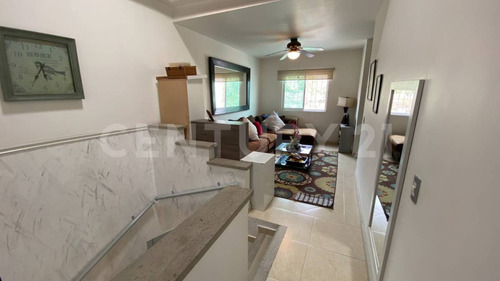 Casa En Venta, Col. Lomas Del Manantial, Xochitepec, Morelos