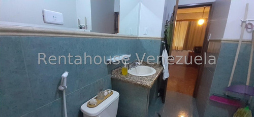 Los Rosales Comodo Apartamento 25-6294 G.s.