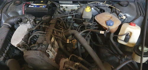 Imagem 2 de 8 de Volkswagen Quantum 2001 2.0 5p