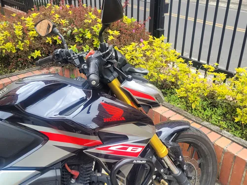 Honda Cb190r