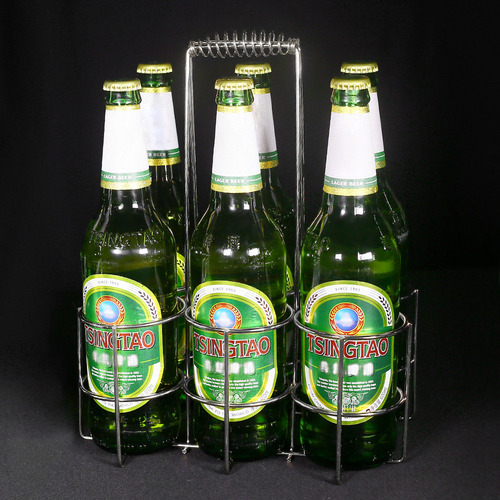 Suporte Para Garrafa De Cerveja. Garrafas De Bar De Hotel
