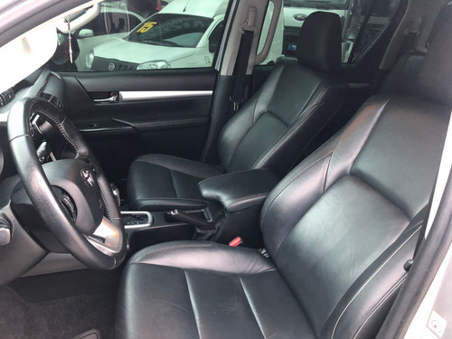 Imagem 9 de 13 de Toyota Hilux