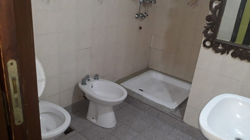 Imagen 13 de 17 de Departamento Tipo Casa En Alquiler En Lanus Este