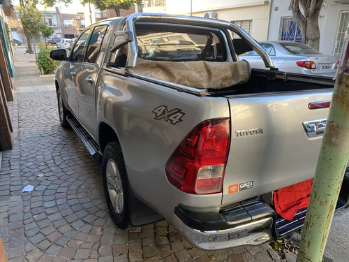 Toyota Hilux 2.8 Cd Srv 177cv 4x2