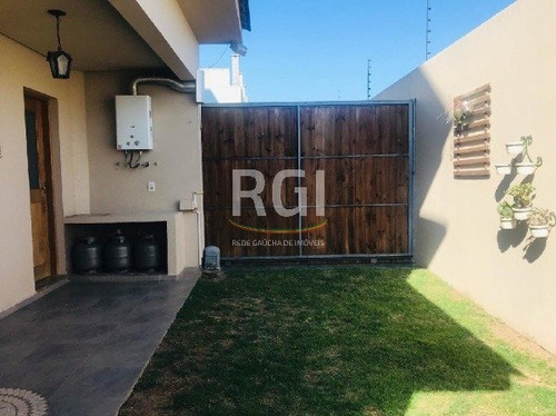 Casa Em Hípica Com 3 Dormitórios - Mi270020