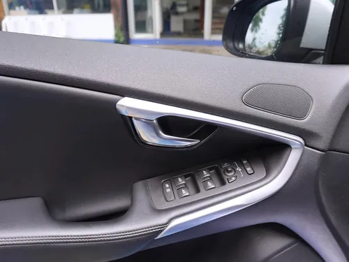 Volvo V40 2.0 T4 Drive-e R-design