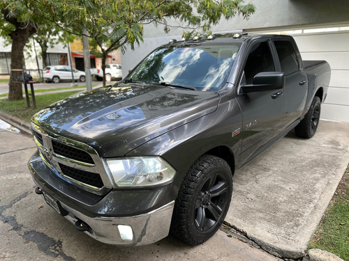 Dodge Ram 1500 Laramie 4x4 At