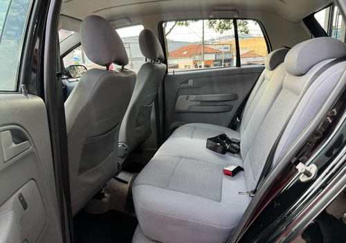 Volkswagen Fox Plus 1.6 Flex