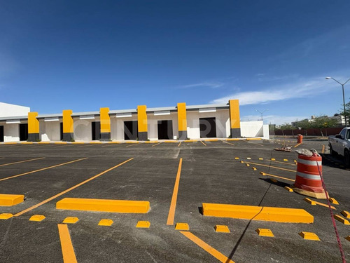 Plaza Comercial El Portal,venta ,en Avenida Guillermo Prieto Lujan, Chihuahua.