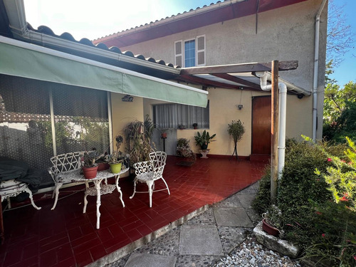 Casa Con Excelente Ubicación Para Uso Comercial, Buin Centro