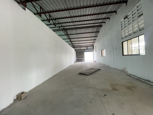 Nave Industrial Alquiler Zona Franca Hainamosa Ii