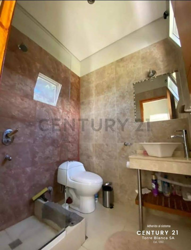 Alquiler Anual! Casa En Barrio Nayades - Pinamar