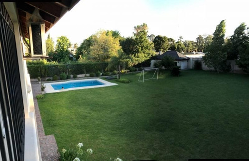 Chalet En Venta, Malvinas Argentinas