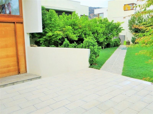 Imagen 4 de 21 de Casa En Venta De 4 Dorm. En Lo Barnechea