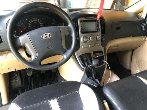 Hyundai H1 2.5 Full Premium 12 Pas