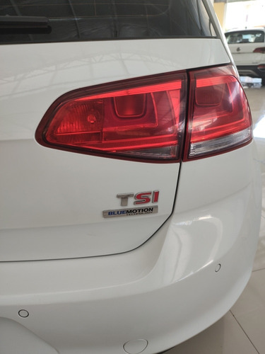 Imagen 14 de 15 de Volkswagen Golf 2016 1.4 Comfortline Tsi