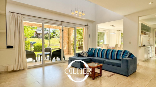 Venta Casa 4 Dormitorios Zona B5 Con Cochera