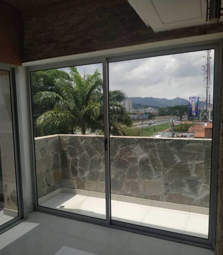 Imagen 7 de 9 de Townhouse De 190 M2 Cerca Del Hotel Hesperia Valencia