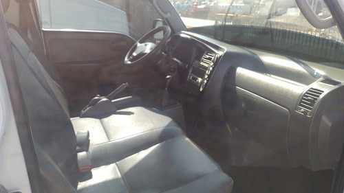 Imagem 13 de 14 de Kia Bongo 2011