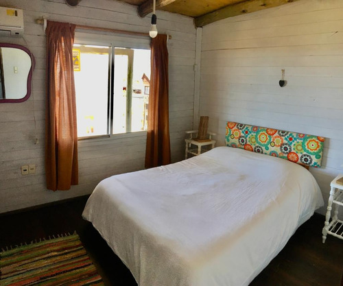 Imagen 11 de 14 de Casa A 300 Mts De Playa Del Rivero, Para 4 Personas.