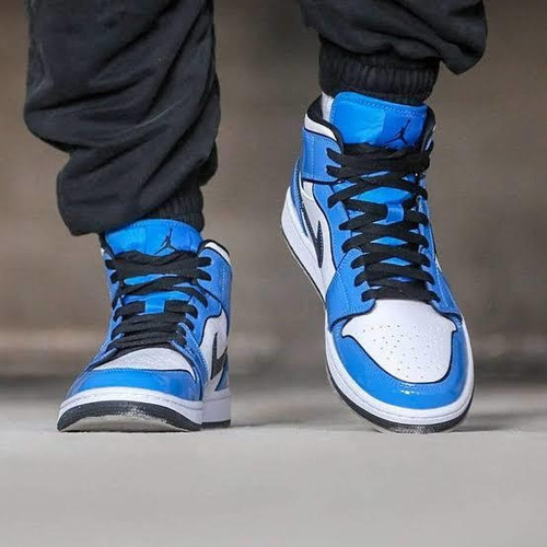Zapatillas Jordán Retro 1 Mid Se Nuevas Originales